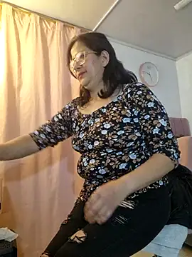christy_ant webcam