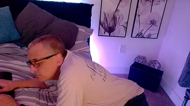 BlameItOnJunior webcam