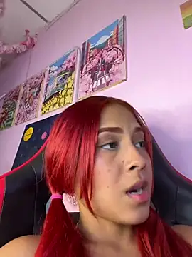 victoria_gloow webcam