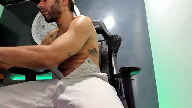 kevin_collins76 webcam