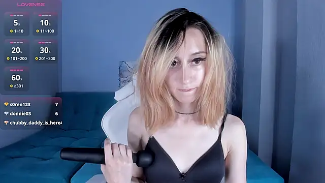 College_Girl_18 webcam