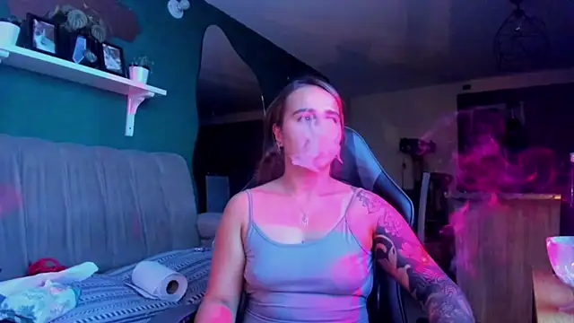 evy_orange1 webcam
