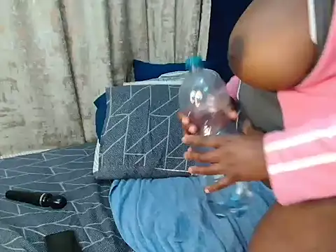 EbonyBabe020 webcam