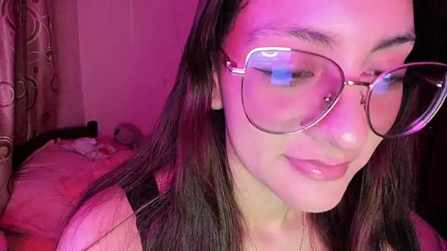 Lucy_Doll85 webcam