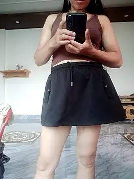 Bella-lynlyn webcam