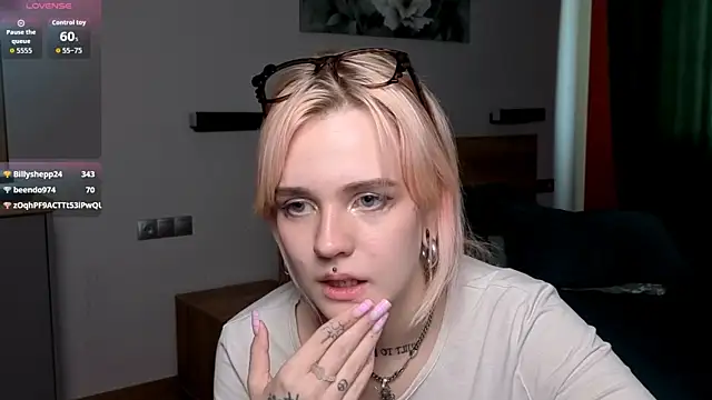 NoirMuse_ webcam
