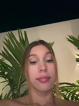 Nikii__ Live Web Cam Show