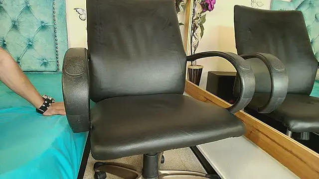 Charlie_Latino webcam
