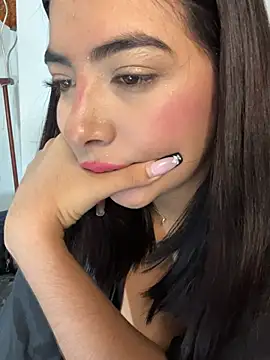 cherry_skinnyy_ webcam