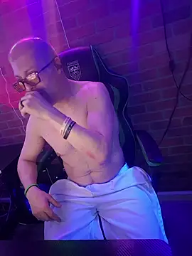 chronic_vibez (Ask my age) - #american #balds #big-cocks #colorful #cum-play #cumshot #daddies #hd #masturbation #mobile #muscular #orgasm #recordable-publics #short-hair #shower #small-audience #smoking #straight #white