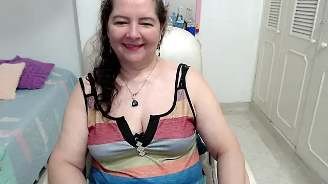 leonela_69 webcam