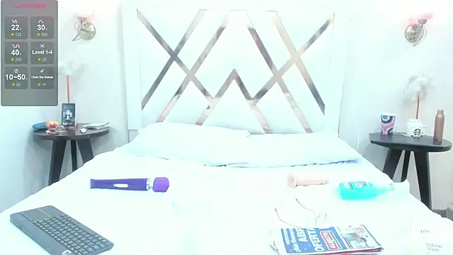 Sky_Collins_ webcam