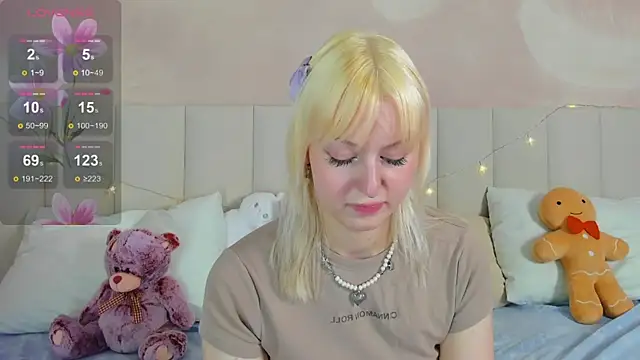 AdeleSilvy webcam