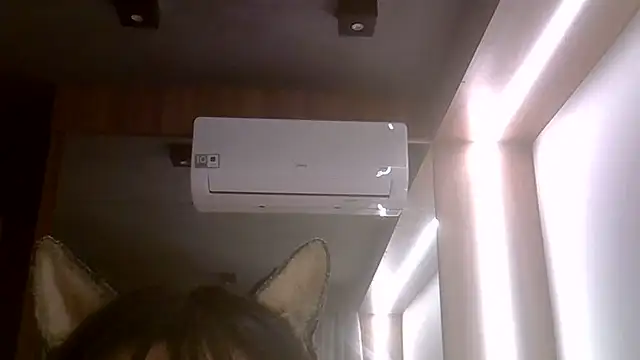 skinnykitten - SkinnyKitten's free webcam - UK Sex Cams