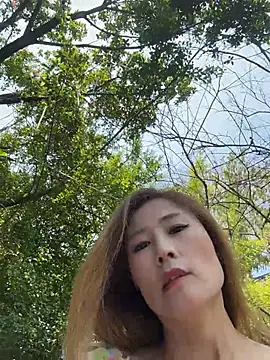 okgirl_23's live cam