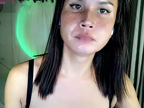 holly_bitch webcam