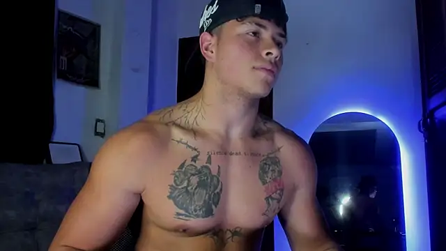 Dominic_Biker__'s live cam