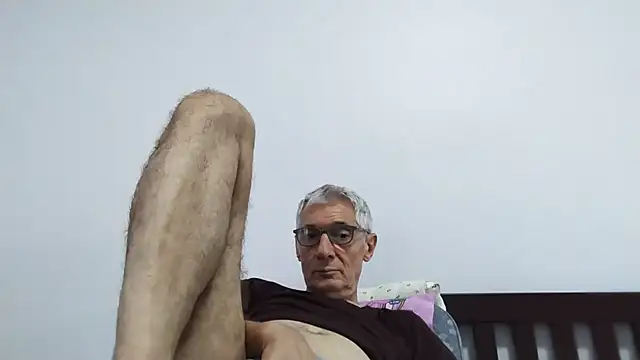 BIGUNCUTHARDCOCK