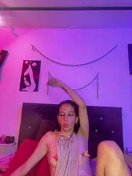 Little_Naughtty webcam