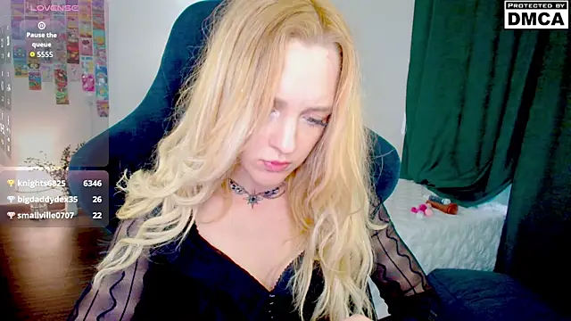 Aliceglass__ webcam