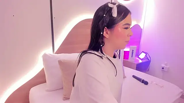 ariadna_boneville webcam