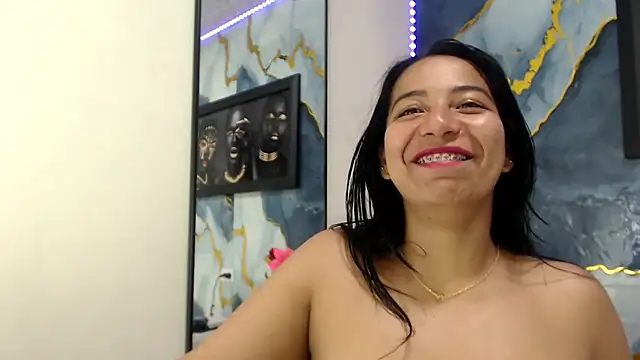 Yasmine_Tapias webcam