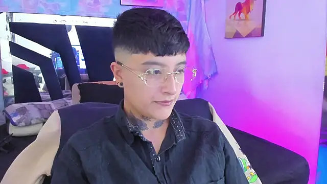 abby_thompson____ webcam