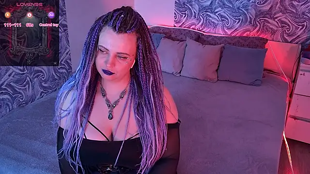 Miss_Maya_Mils webcam