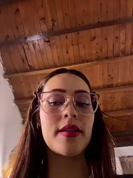 Miss-Abbii webcam