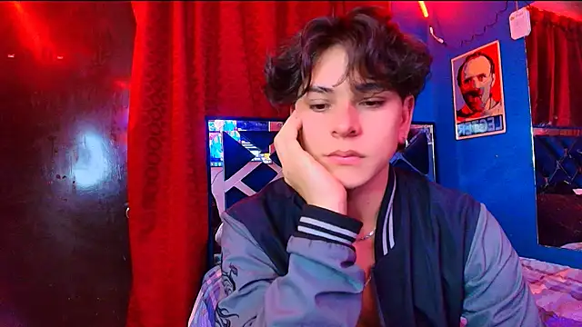 Luke_Howland webcam