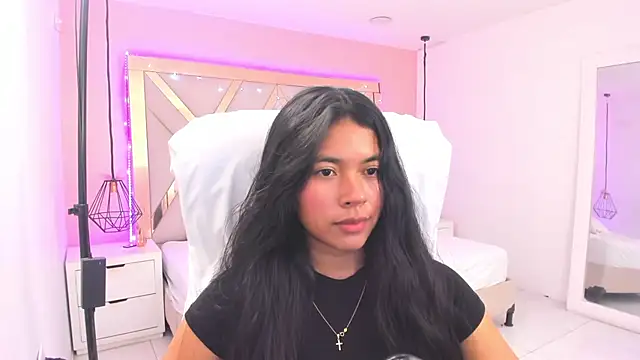 samantaa_shy webcam