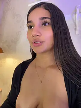 AlessiaVallmont webcam