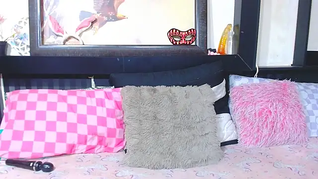 YoungBarbiexx webcam