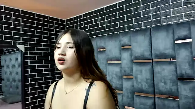 TaliaSkyx21 webcam