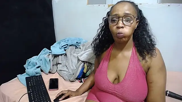 CandyBoobs69 webcam