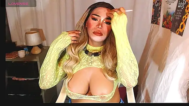AnacondaCockSelfsucker webcam