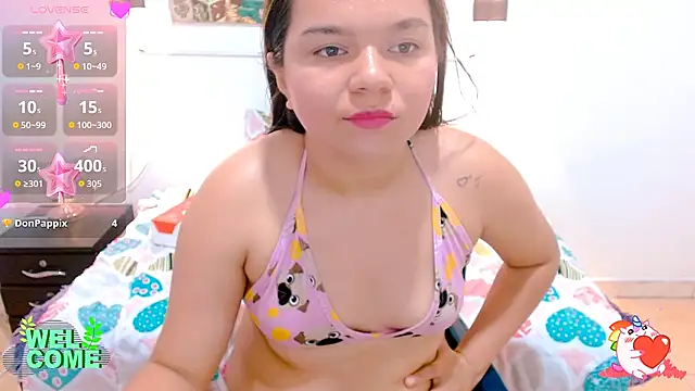 naomi_cute19 webcam