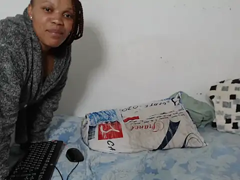 curvyDesire001 webcam