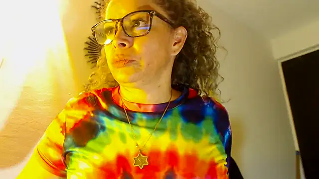dalilasquirt1 webcam