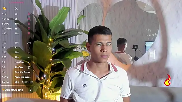 Noah_sexhotty