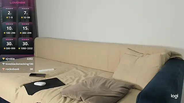 AmelinaLove webcam