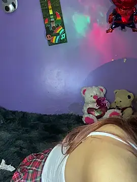 Leyla_collinss_ webcam