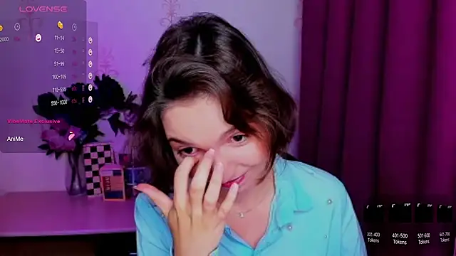 KindHazelHere_ webcam