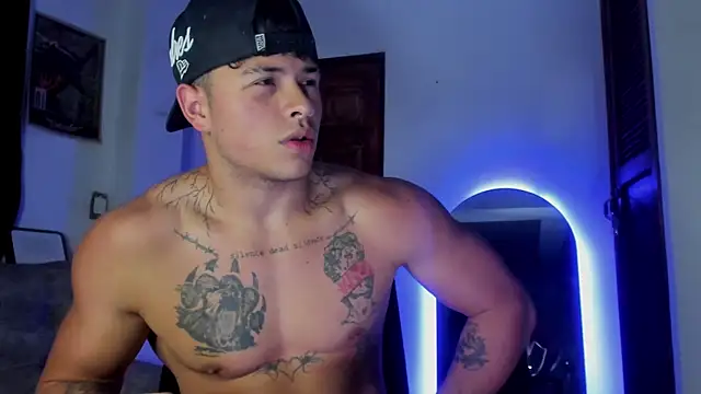 Dominic_Biker__ webcam