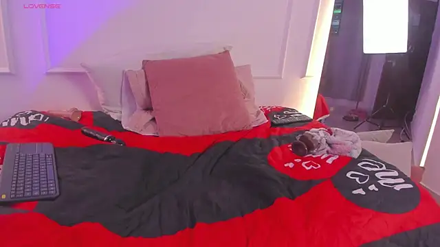 Eva-Millss webcam