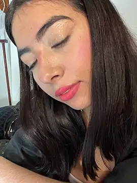 cherry_skinnyy_ webcam