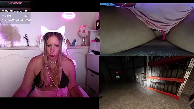 Angie-night webcam