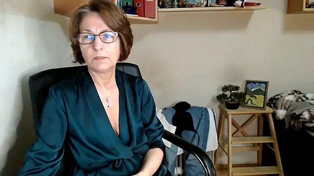 katemodel webcam