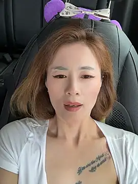 okgirl_23 live cam on StripChat