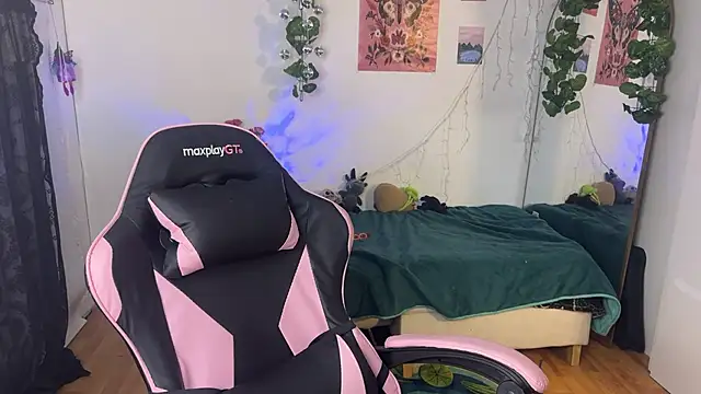 ari_kat webcam